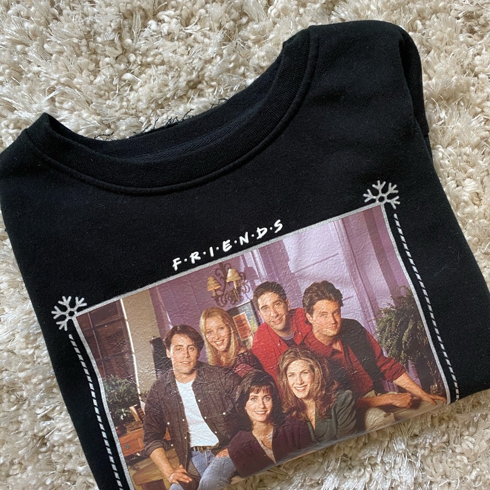 FRIENDS SWEATSHIRT - Picture 2 of 6